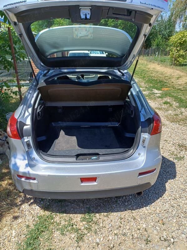 Utilizat 2011 Mitsubishi Lancer Hatchback | 5.500 EUR - Imagine 1/4