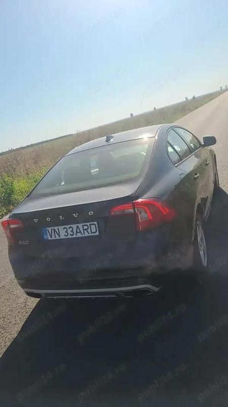 Utilizat 2014 Volvo S60 Berlinǎ | 8.200 EUR (Super Preț) - Imagine 1/4