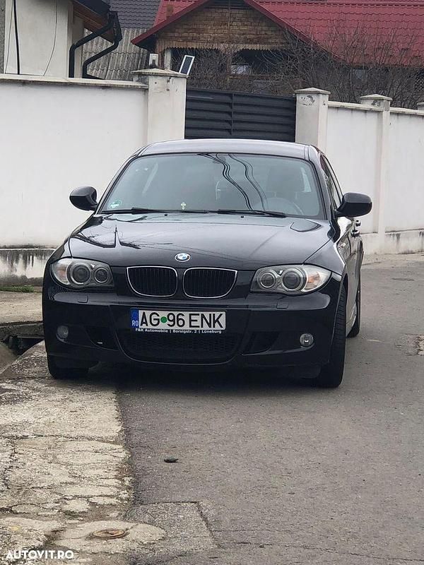 Negru Utilizat 2010 BMW 116 Hatchback | 3.400 EUR (Preț OK) - Imagine 1/4