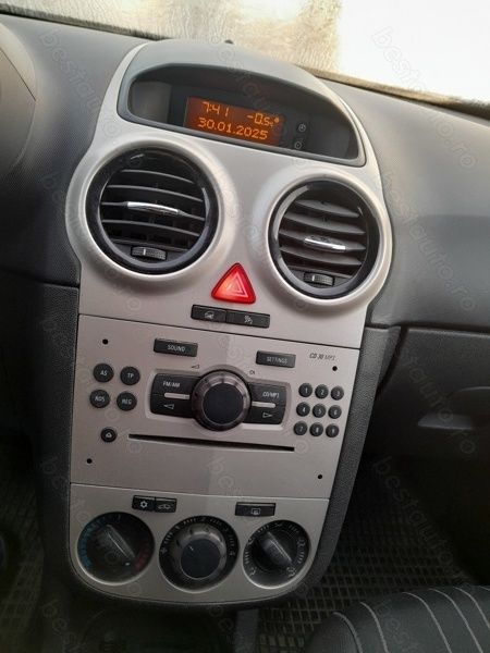 Albastru Utilizat 2007 Opel Corsa Coupe | 2.600 EUR (Scump) - Imagine 1/4