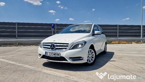 Utilizat 2012 Mercedes B180 Monovolum | 8.190 EUR - Imagine 1/4