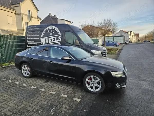 Second-hand Audi A5 170 CP (125 kW) 2011 Negru Berlinǎ