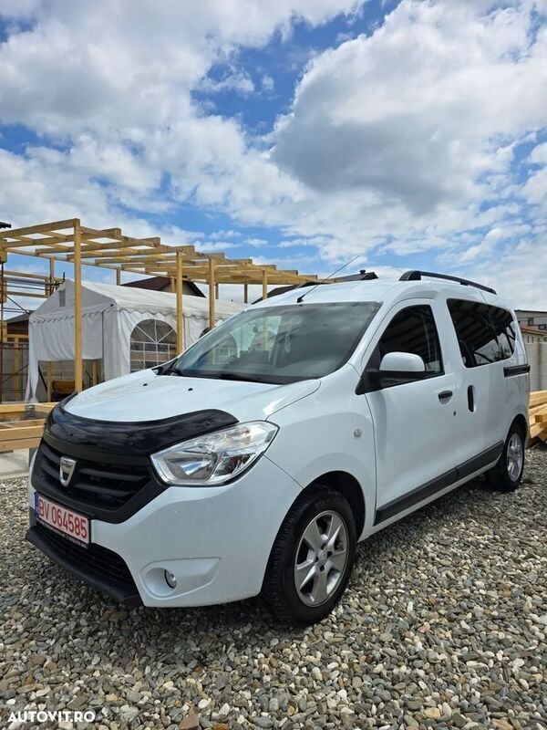 Alb Utilizat 2017 Dacia Dokker Ambiance Van | 8.990 EUR (Preț OK) - Imagine 1/4