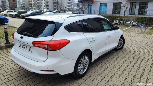 Second-hand Ford Focus Titanium 150 CP (110 kW) 2016 Negru Berlinǎ