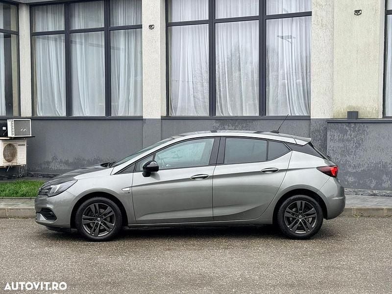 Second-hand Opel Astra Design & Tech 122 CP (89 kW) 2020 Culoaregri Hatchback