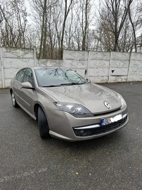Utilizat 2010 Renault Laguna III Hatchback | 3.500 EUR (Preț OK) - Imagine 1/4