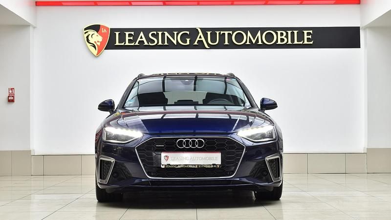 Second-hand Audi A4 S-Line 204 CP (150 kW) 2022 Albastru Break