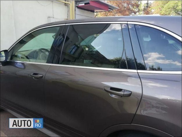 Second-hand Porsche Cayenne 300 CP (220 kW) 2011 Maro SUV