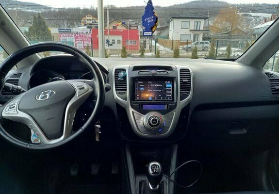 Second-hand Hyundai ix20 90 CP (66 kW) 2016 Alb Hatchback
