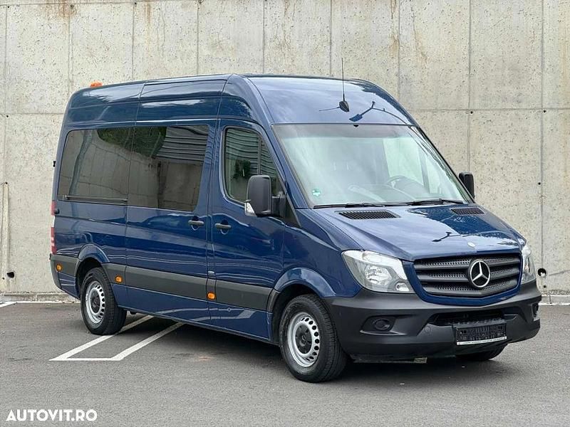 Second-hand Mercedes Sprinter 129 CP (94 kW) 2015 Albastru Van