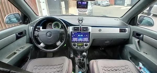 Auriu Utilizat 2008 Chevrolet Lacetti Berlinǎ | 11.000 EUR - Imagine 1/4