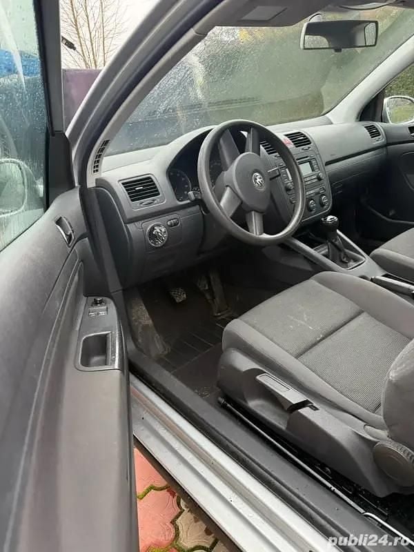 Second-hand VW Golf 90 CP (66 kW) 2005 Coupe