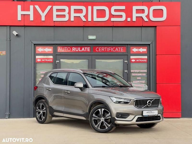 Culoarealbastru Second-hand 2021 Volvo XC40 Inscription SUV | 32.000 EUR (Puțin scump) - Imagine 1/4