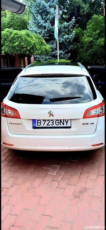 Utilizat 2014 Peugeot 207 Hatchback | 4.500 EUR - Imagine 1/4