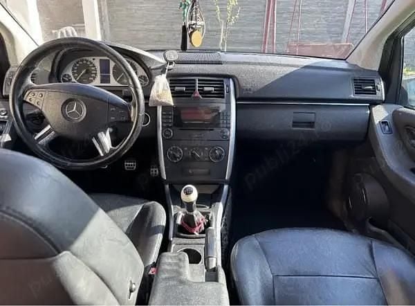 Second-hand Mercedes B200 140 CP (102 kW) 2005 Monovolum