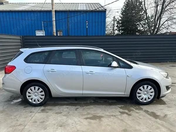 Second-hand Opel Astra 110 CP (80 kW) 2013 Break