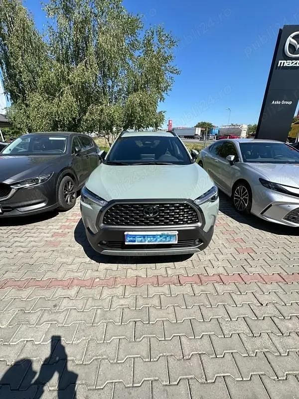 Verde Utilizat 2024 Toyota Corolla Cross SUV | 32.500 EUR (Super Preț) - Imagine 1/4