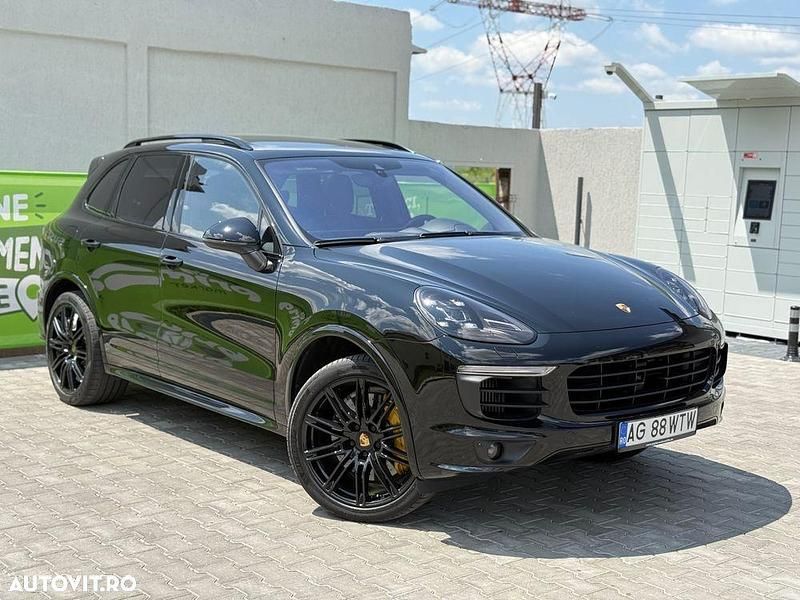 Culoarenegru Utilizat 2015 Porsche Cayenne SUV | 35.000 EUR - Imagine 1/4