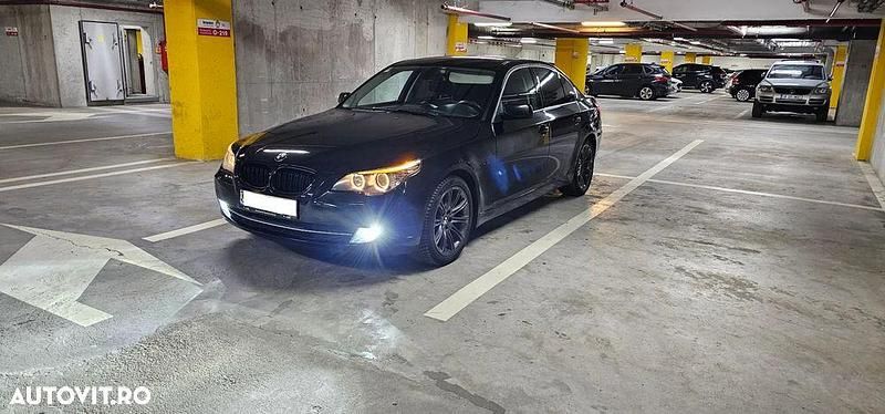 Culoarenegru Utilizat 2009 BMW 520 Exclusive Berlinǎ | 7.699 EUR (Preț OK) - Imagine 1/4