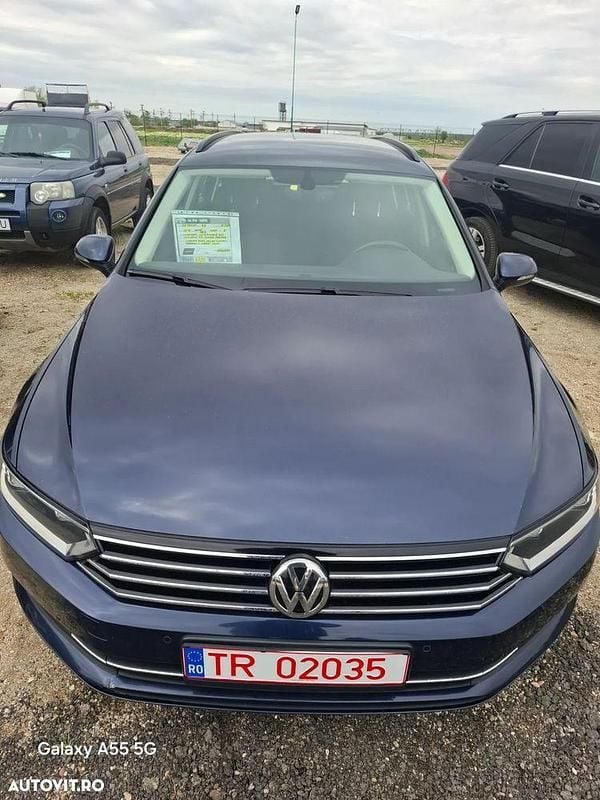 Culoarealbastru Utilizat 2016 VW Passat Comfortline Break | 8.200 EUR (Preț bun) - Imagine 1/4