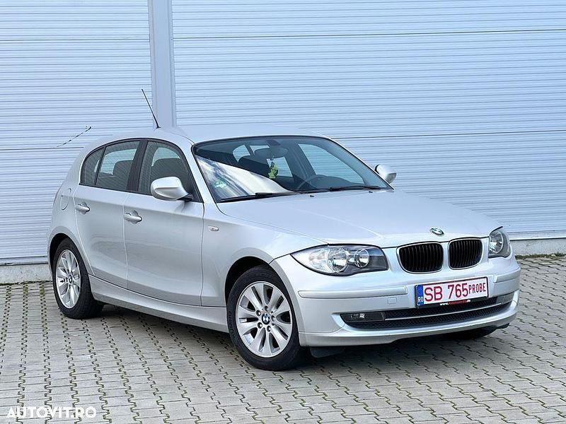 Culoareargint Utilizat 2010 BMW 118 Hatchback | 3.850 EUR (Preț OK) - Imagine 1/4