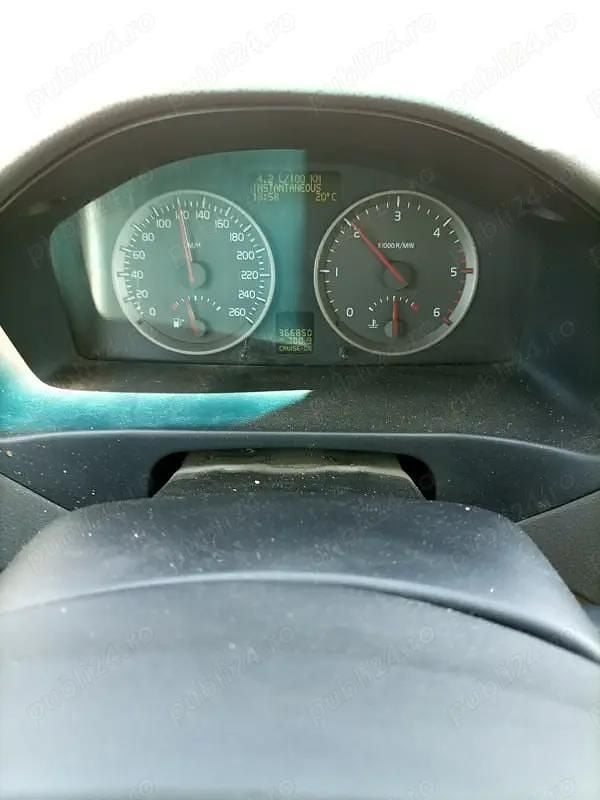 Utilizat 2005 Volvo V50 Break | 900 EUR (Preț OK) - Imagine 1/2