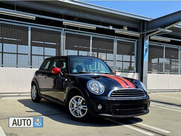 Negru Utilizat 2013 Mini ONE Hatchback | 4.990 EUR (Super Preț) - Imagine 1/4