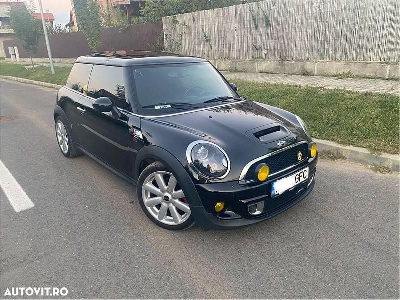 Culoarenegru Utilizat 2009 Mini Cooper S Coupé Coupe | 7.350 EUR - Imagine 1/4