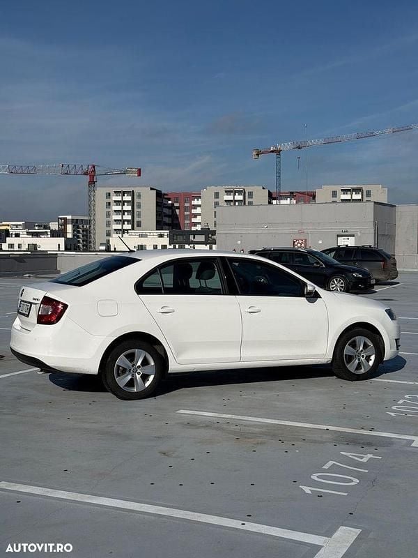 Second-hand Skoda Rapid 95 CP (69 kW) 2019 Culoarealb Berlinǎ