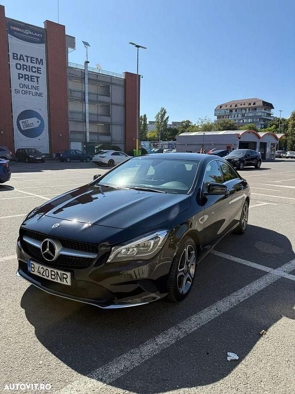 Culoarenegru Utilizat 2017 Mercedes CLA200 Coupe | 20.500 EUR (Preț OK) - Imagine 1/4