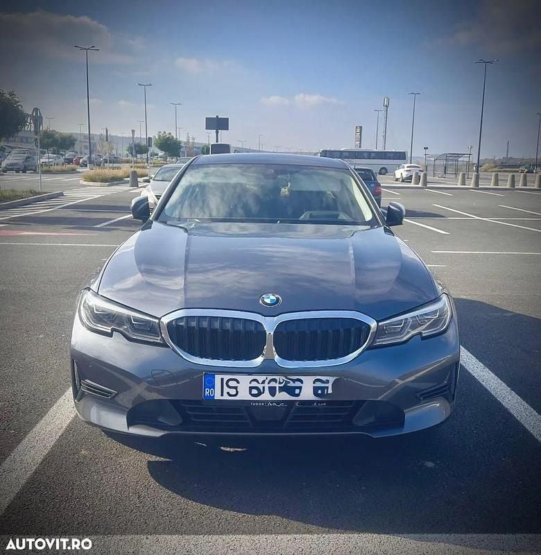 Culoaregri Utilizat 2019 BMW 320 Advantage Berlinǎ | 21.900 EUR (Preț OK) - Imagine 1/4