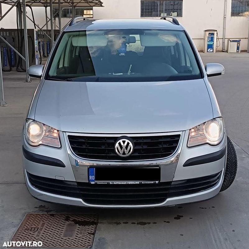 Culoaregri Utilizat 2008 VW Touran Conceptline Monovolum | 3.500 EUR (Preț OK) - Imagine 1/4