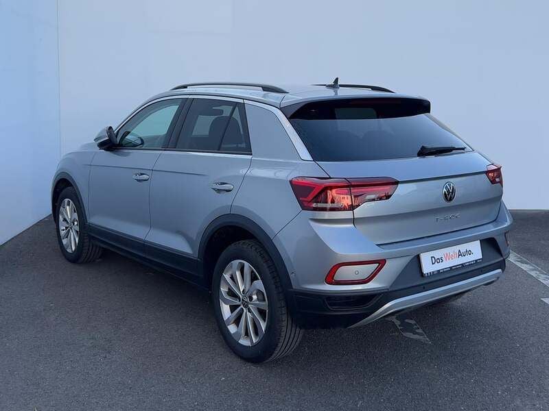 Second-hand VW T-Roc Advance 116 CP (85 kW) 2024 Gri deschis  metalic SUV