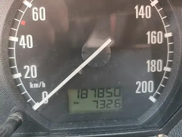 Utilizat 2004 Skoda Fabia Berlinǎ | 5.000 EUR - Imagine 1/4