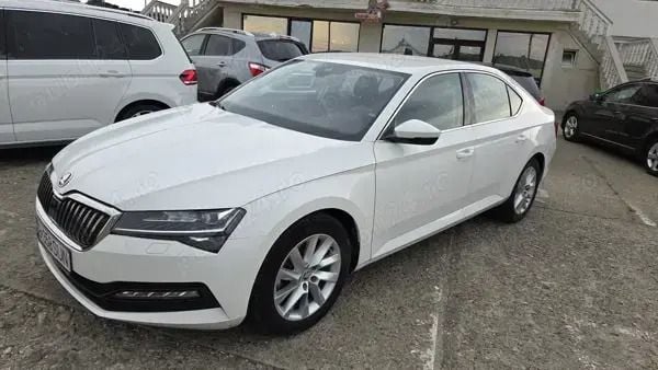 Utilizat 2021 Skoda Superb Ambition Berlinǎ | 21.950 EUR (Preț bun) - Imagine 1/4