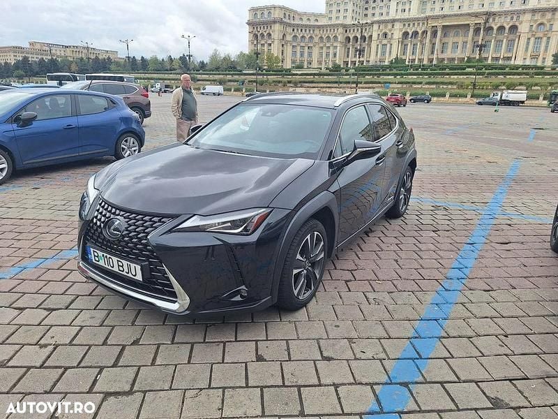 Culoarenegru Second-hand 2019 Lexus UX 250h SUV | 24.000 EUR (Preț OK) - Imagine 1/4