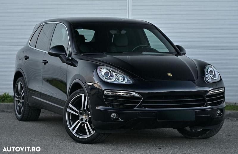 Second-hand Porsche Cayenne 240 CP (176 kW) 2011 Culoarenegru SUV