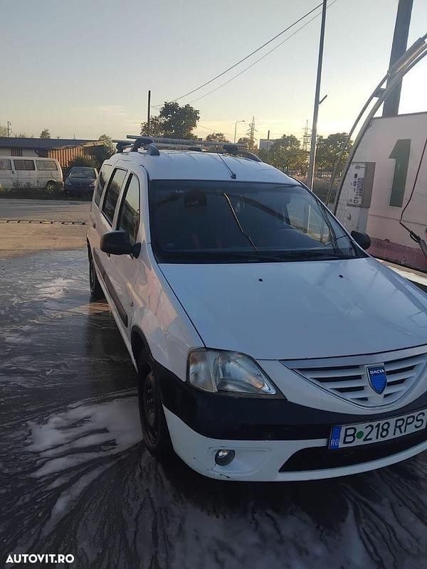 Culoarealb Utilizat 2008 Dacia Logan MCV Lauréate Break | 1.890 EUR (Preț OK) - Imagine 1/4
