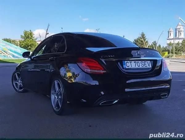 Second-hand Mercedes C220 170 CP (125 kW) 2017 Negru Berlinǎ