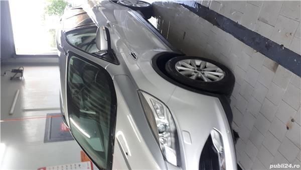 Gri Utilizat 2016 Ford Kuga Trend SUV | 11.000 EUR (Preț bun) - Imagine 1/4