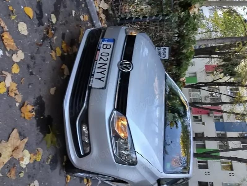 Argintiu Utilizat 2015 VW Polo Hatchback | 6.700 EUR (Preț OK) - Imagine 1/4