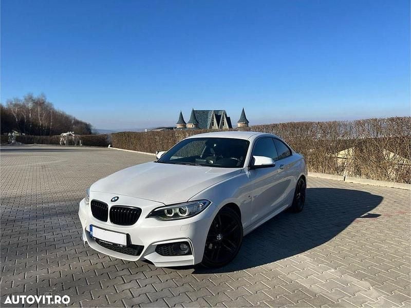 Culoarealb Utilizat 2016 BMW 218 M Sport Coupe | 12.499 EUR (Preț bun) - Imagine 1/4