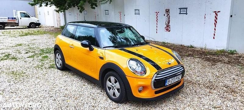 Galbeuriu Utilizat 2015 Mini Cooper Coupé Coupe | 8.900 EUR - Imagine 1/4