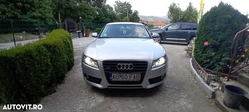 Culoareargint Utilizat 2010 Audi A5 Sportback Berlinǎ | 6.500 EUR (Preț bun) - Imagine 1/4