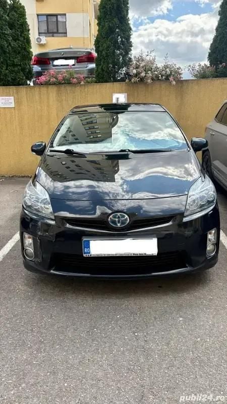 Negru Utilizat 2010 Toyota Prius Hatchback | 7.100 EUR - Imagine 1/2