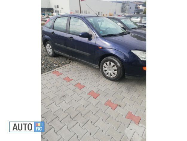 Albastru Utilizat 2001 Ford Focus Hatchback | 1.100 EUR (Preț OK) - Imagine 1/2