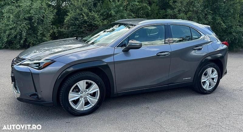 Culoaregri Second-hand 2021 Lexus UX 250h Business Edition SUV | 18.999 EUR (Preț OK) - Imagine 1/4