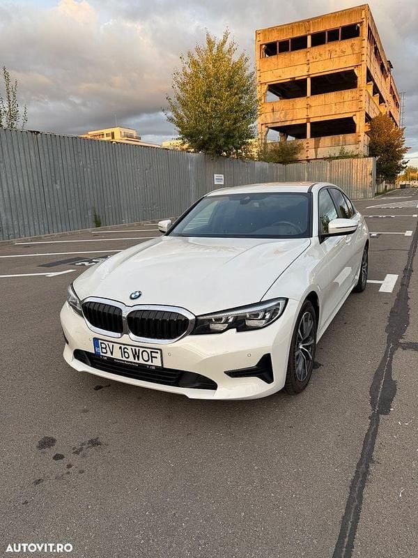 Culoarealb Utilizat 2019 BMW 320 Comfort Edition Berlinǎ | 24.000 EUR (Preț OK) - Imagine 1/4
