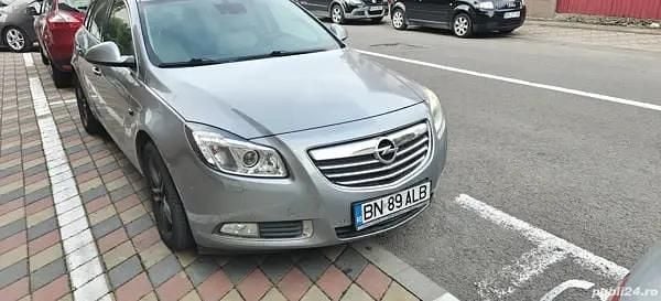 Utilizat 2011 Opel Insignia Break | 3.250 EUR (Preț bun) - Imagine 1/4