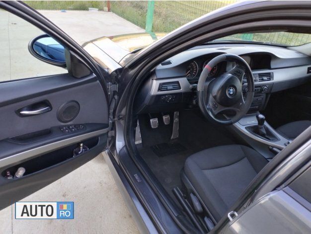 Second-hand BMW 320 150 CP (110 kW) 2007 Gri Berlinǎ